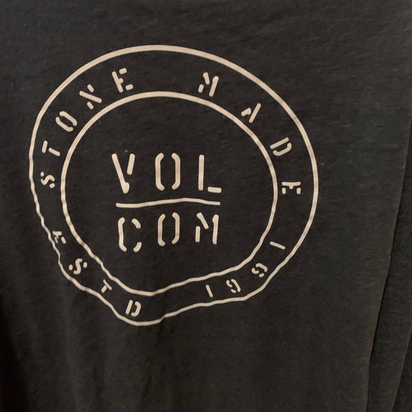 Men’s volcom long sleeve - Picture 2 of 3
